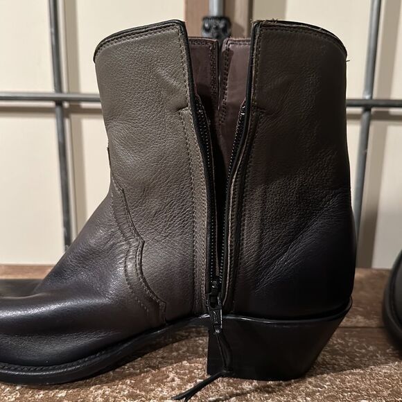 Two-tone color, beautiful genuine leather boots in perfect condition - Picture 3 of 13